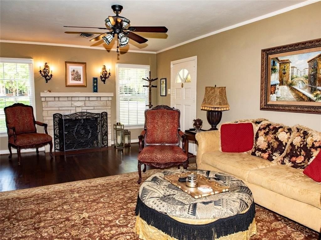 6216 Mercedes Ave - Photo 2 of 33