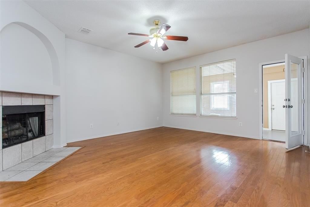 738 Opal Ln - Photo 6 of 31