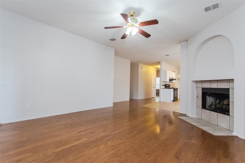 738 Opal Ln - Photo 7 of 31