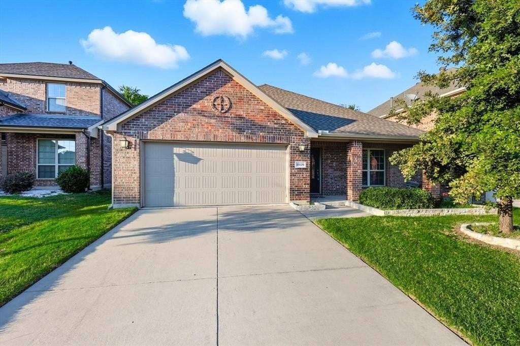 10120 Long Branch Dr - Photo 2 of 27