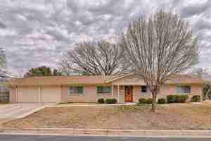 featured image of 7233 Overhill Rd