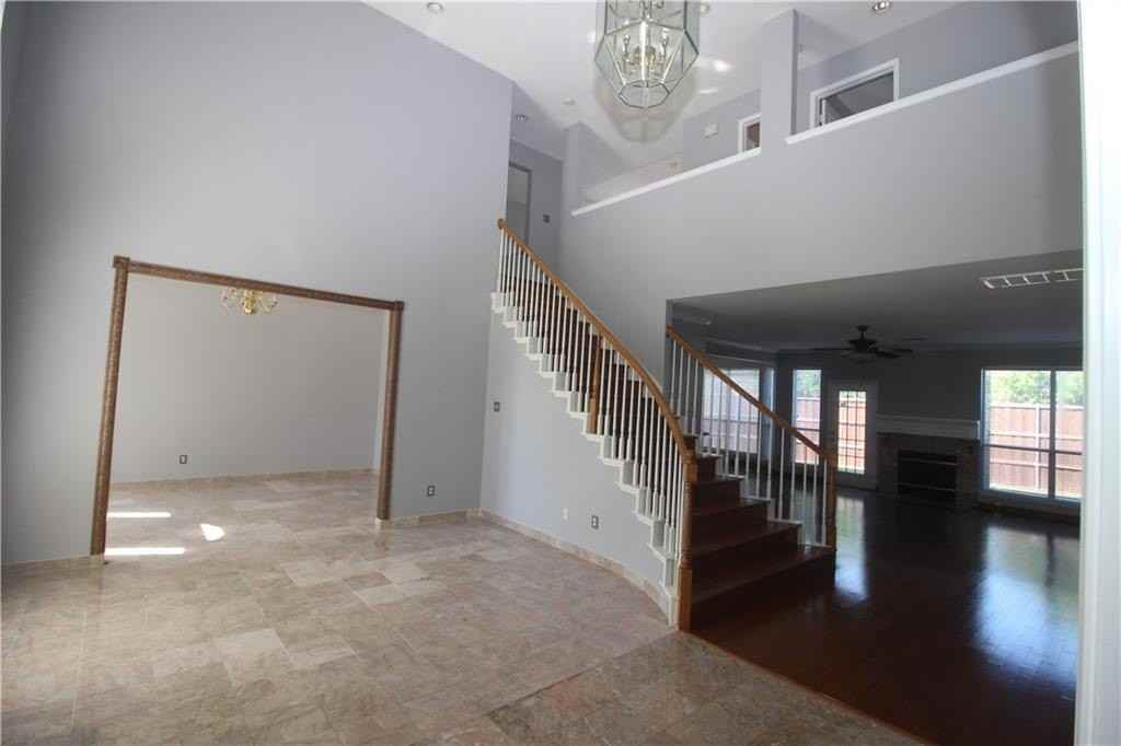 3845 Gillespie Dr - Photo 2 of 28