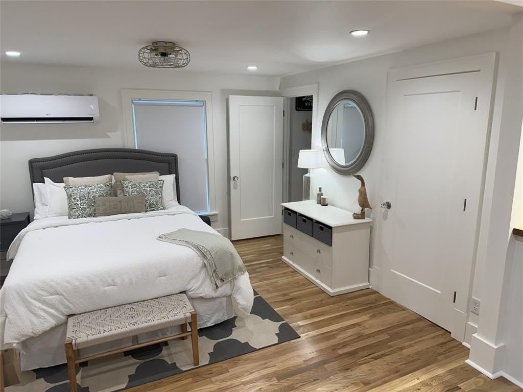 2924 6th Ave - Photo 5 of 9