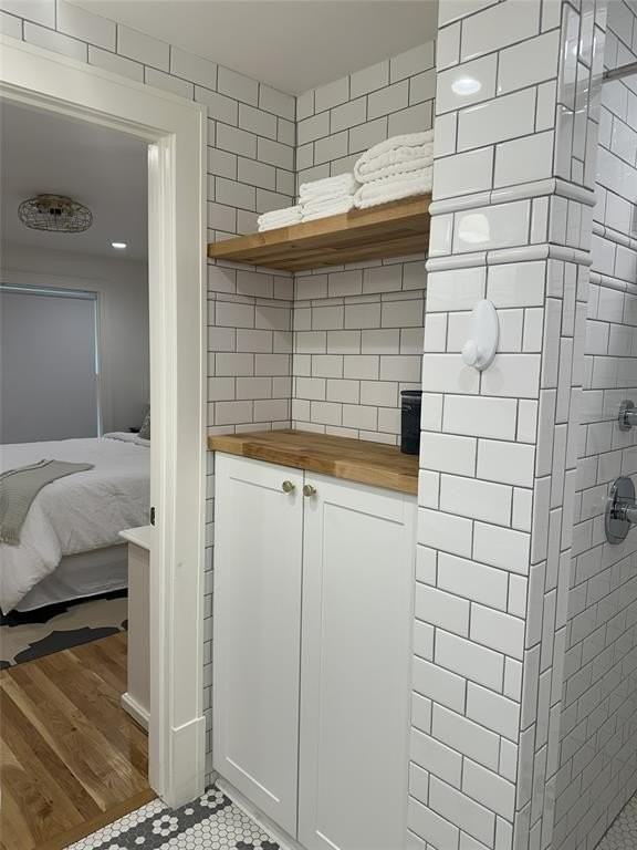 2924 6th Ave - Photo 6 of 9