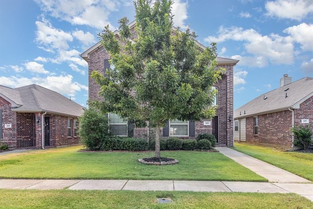 613 Wounded Knee Dr - Photo 3 of 29