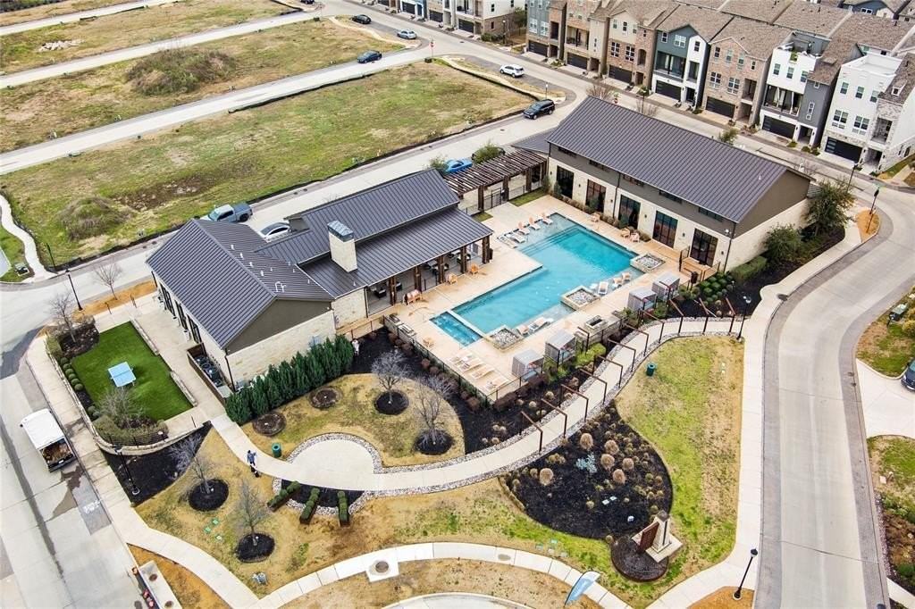 2656 El Camino Lane - Photo 4 of 40