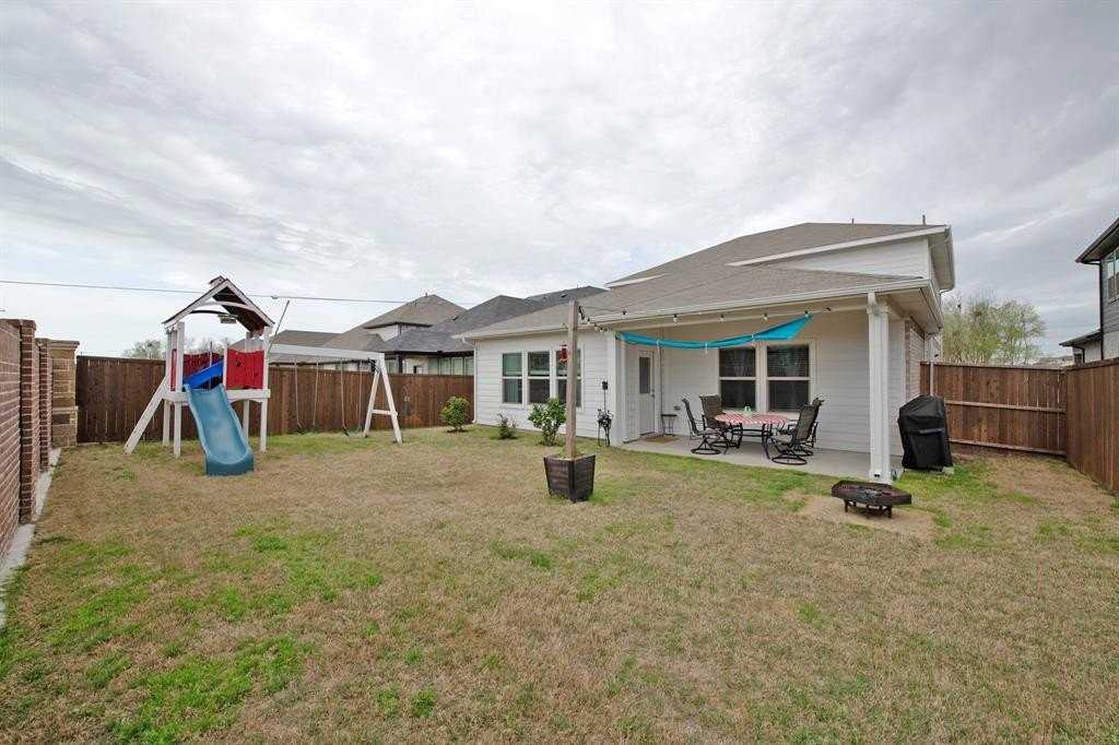 1116 Blue Ridge Pl - Photo 4 of 40