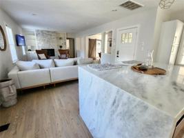 featured image of 1107 Woodlawn Pl