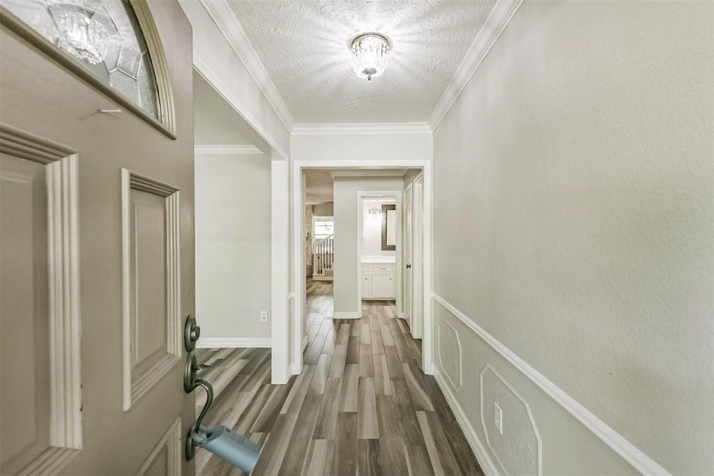 28902 Twisted Oak Dr - Photo 3 of 44