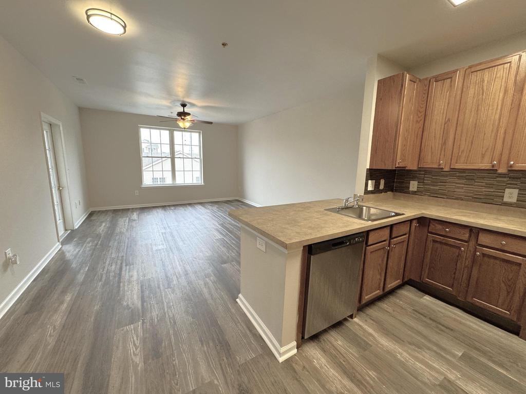 525 Highland Estates - Photo 7 of 19