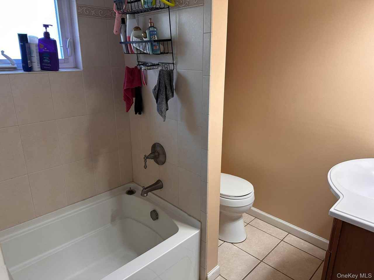 75 Derby St - Photo 7 of 8