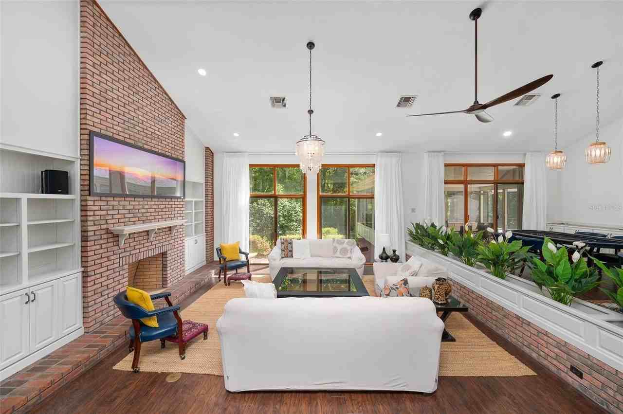 413 Sw 97th Ter - Photo 6 of 50