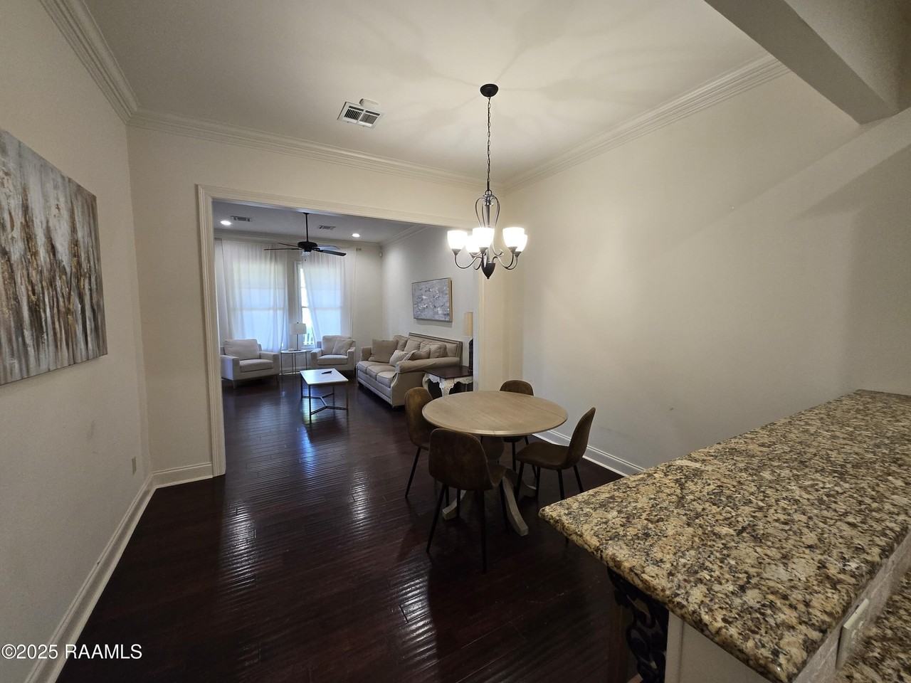 208 Traditions Dr - Photo 5 of 19