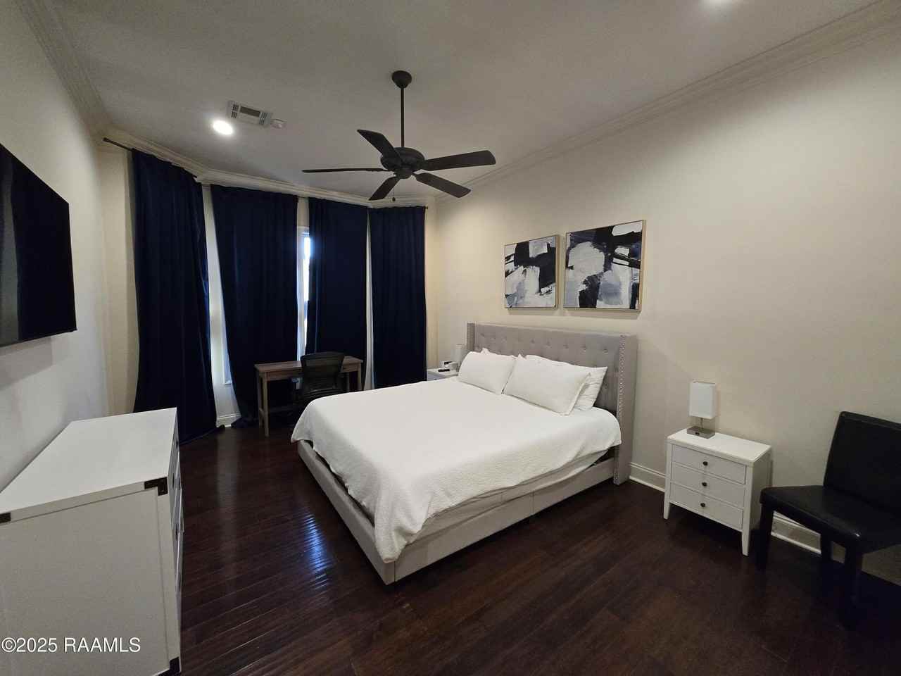 208 Traditions Dr - Photo 7 of 19