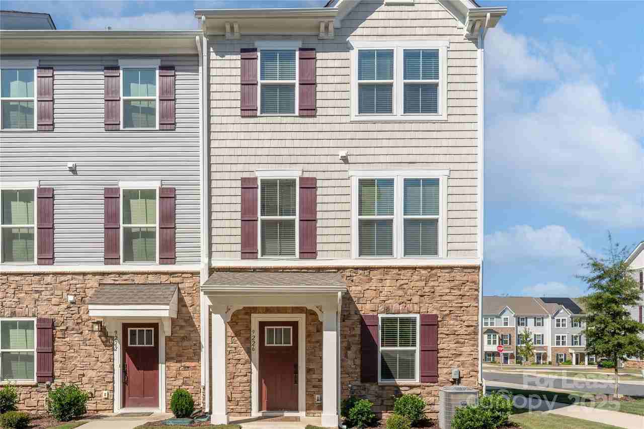 9226 Mallard Mills Dr