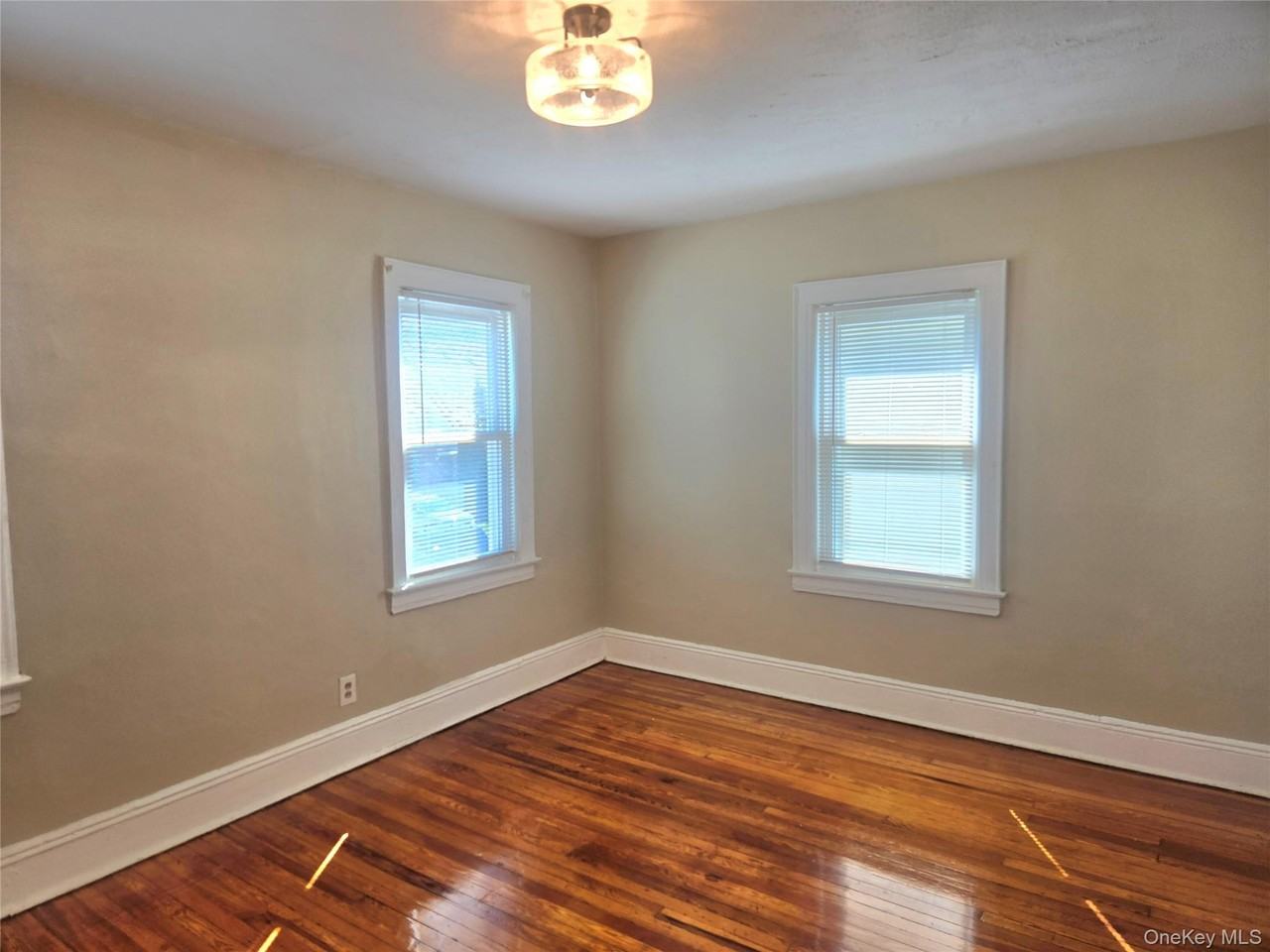 11838 219th St ##2 - Photo 2 of 6