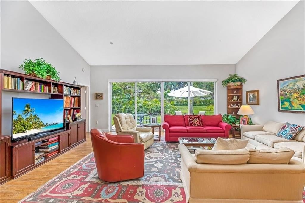 4106 Carriage Dr #C2 - Photo 6 of 30