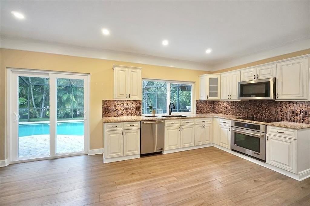 7501 Red Bay Place - Photo 2 of 25