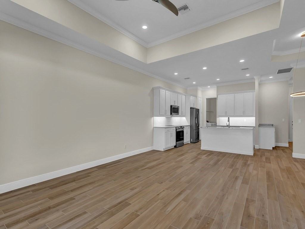 2015 Bridgepointe Cir Unit 108.1 #108-1 - Photo 7 of 34