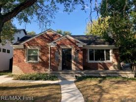421 E Farnum Ave - Photo 1 of 1