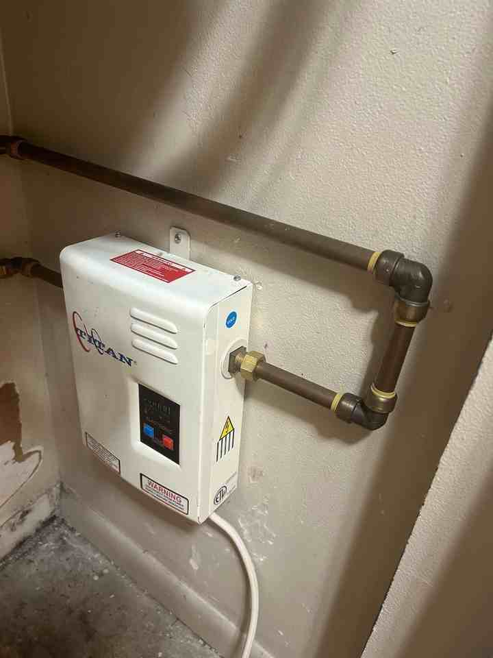 300 North Dewey Street - Photo 7 of 18