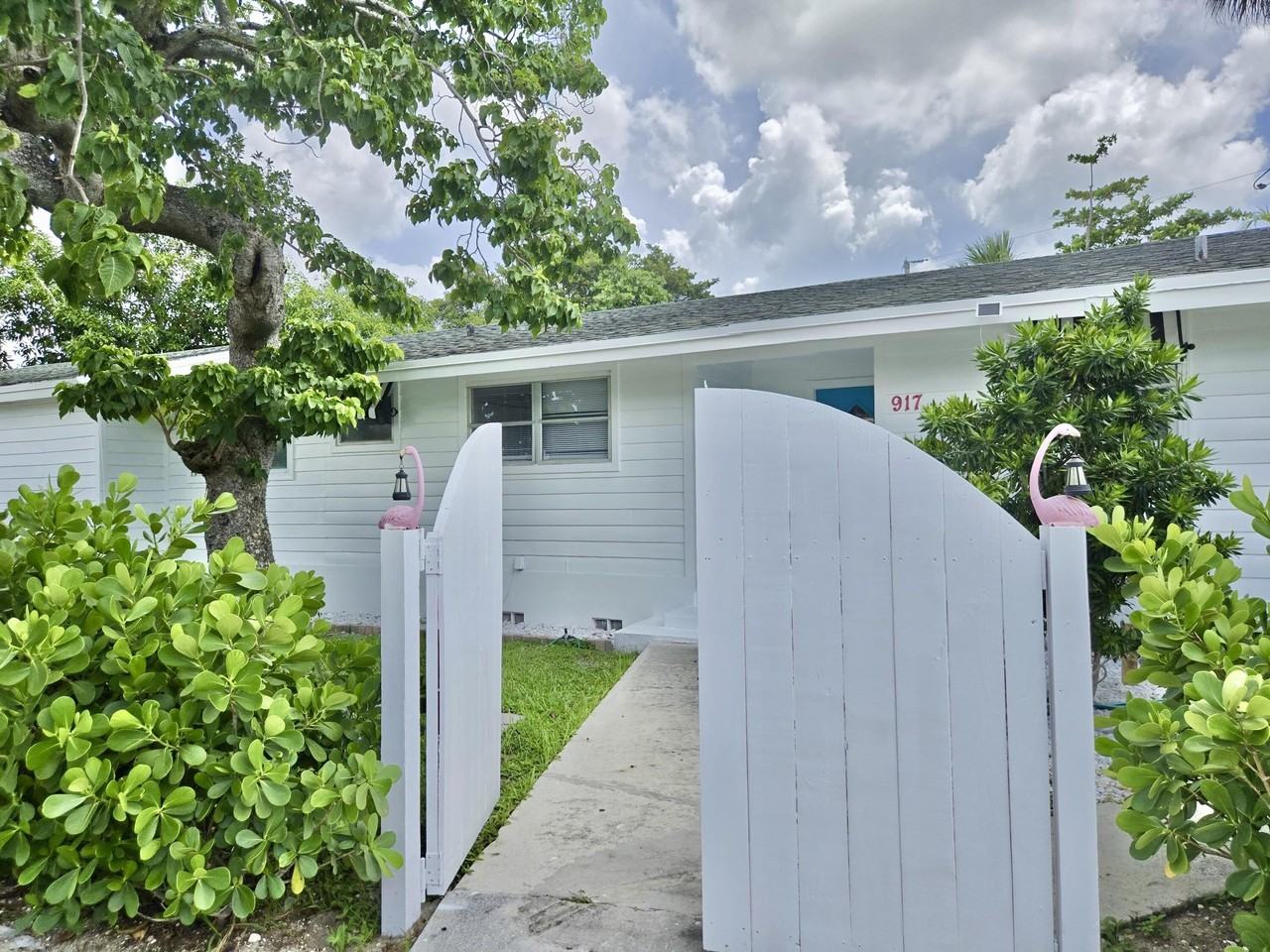 917 Market St - Photo 2 of 50