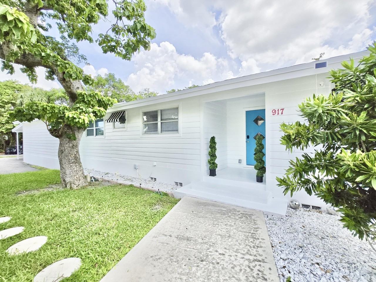 917 Market St - Photo 3 of 50