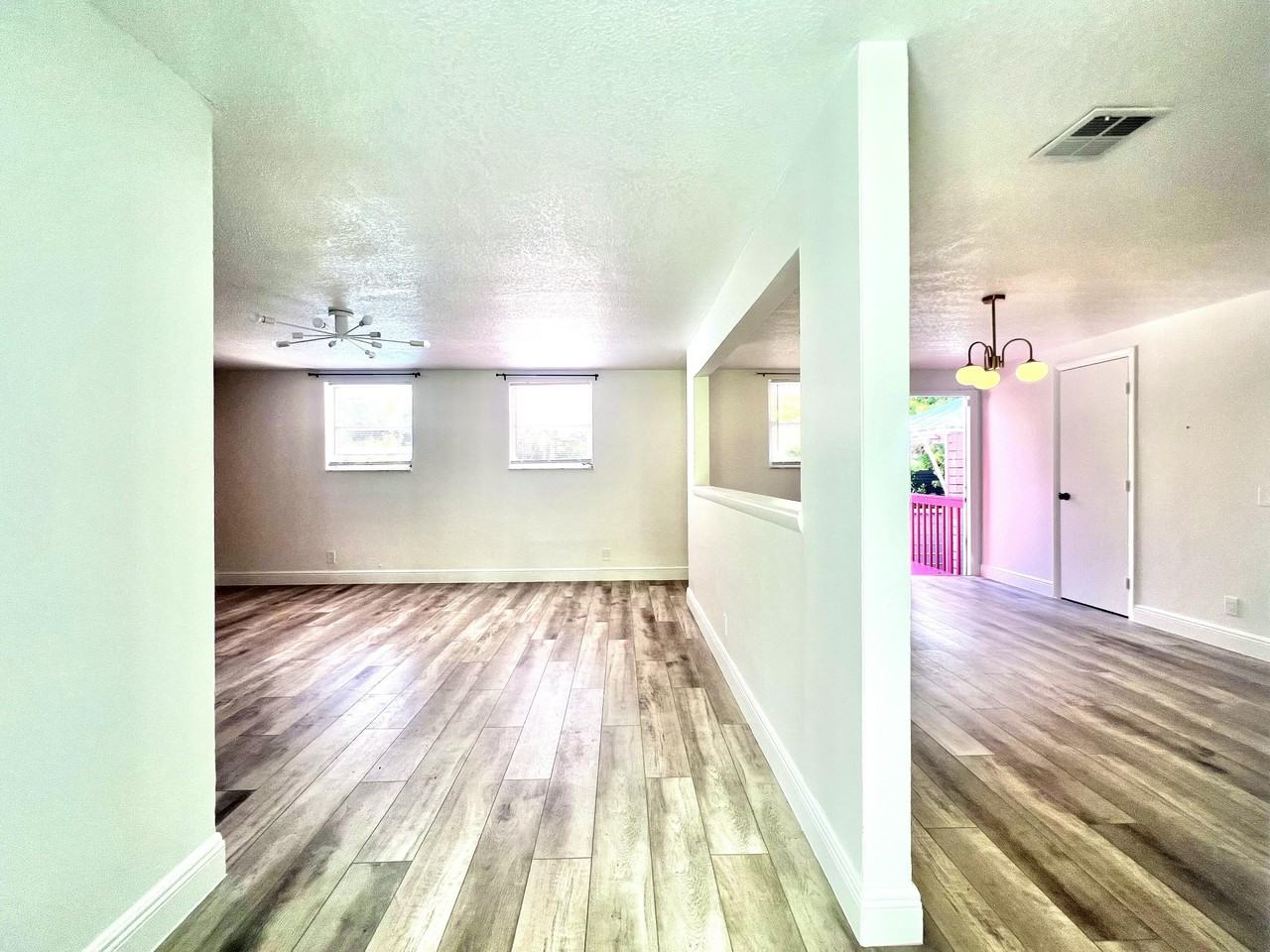 917 Market St - Photo 5 of 50