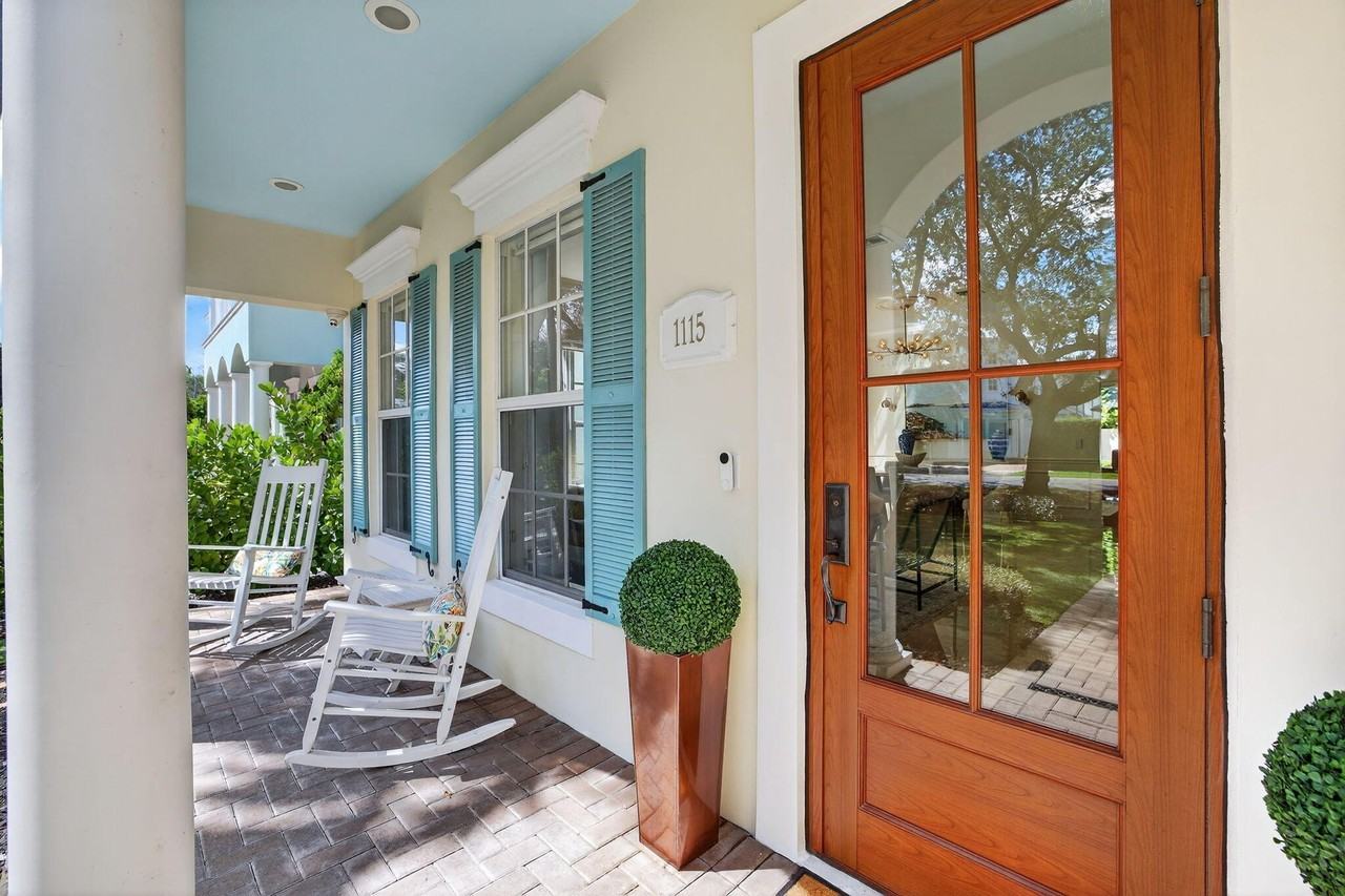 1115 Se 5th Ct - Photo 4 of 50