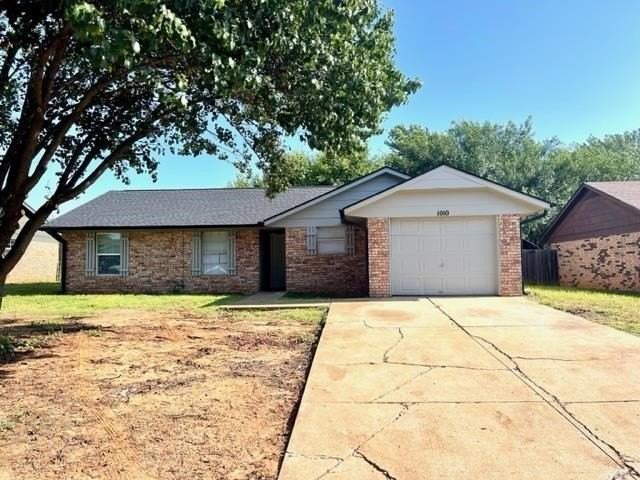 1010 E Knapp Ave - Photo 2 of 31