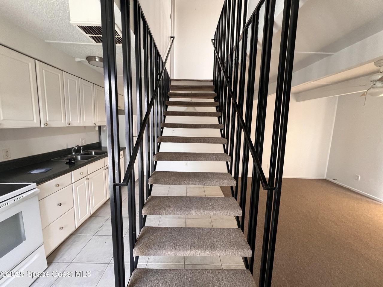 3818 Overlook Dr Ne Unit 42 #42 - Photo 3 of 8