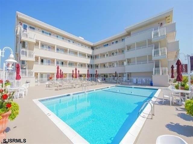 5300 Boardwalk - Photo 2 of 16