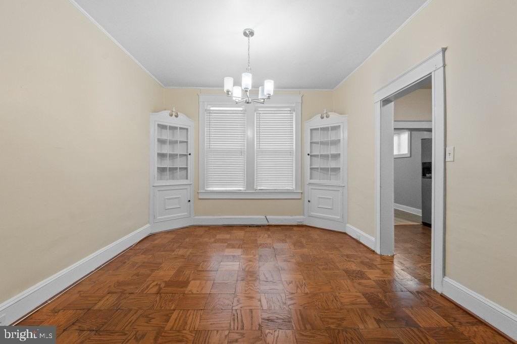 1605 East 32nd Street - Photo 7 of 19