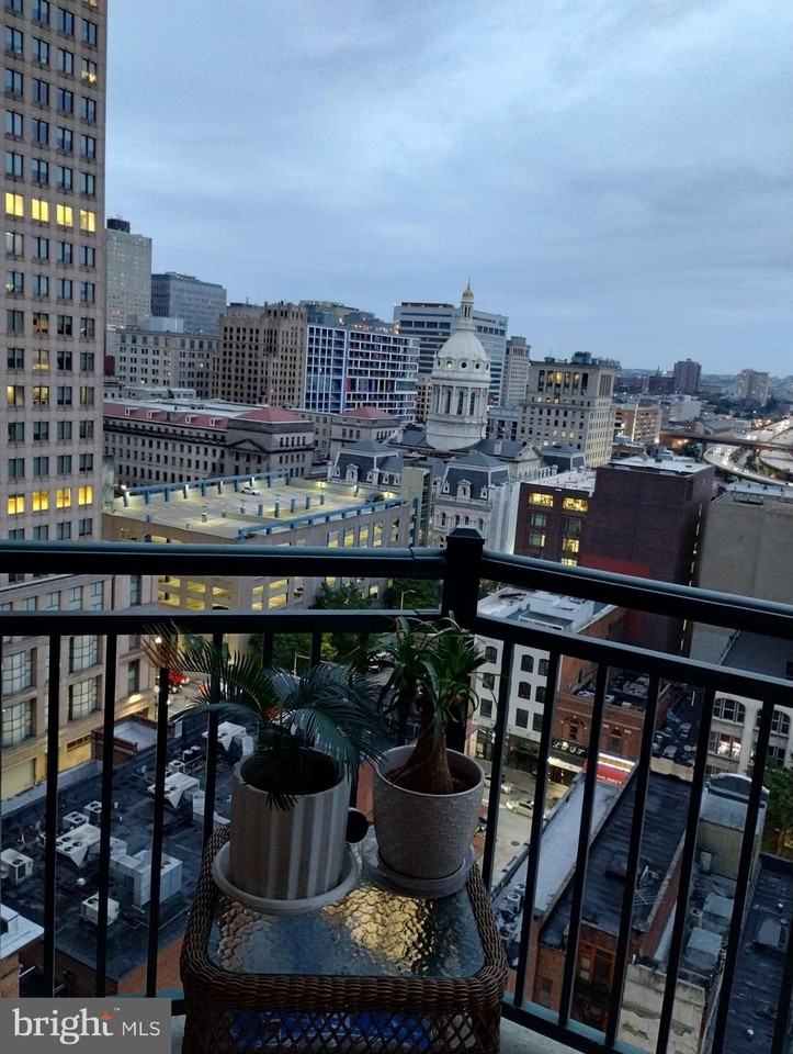 414 Water St Apt 1608 #1608 - Photo 5 of 26