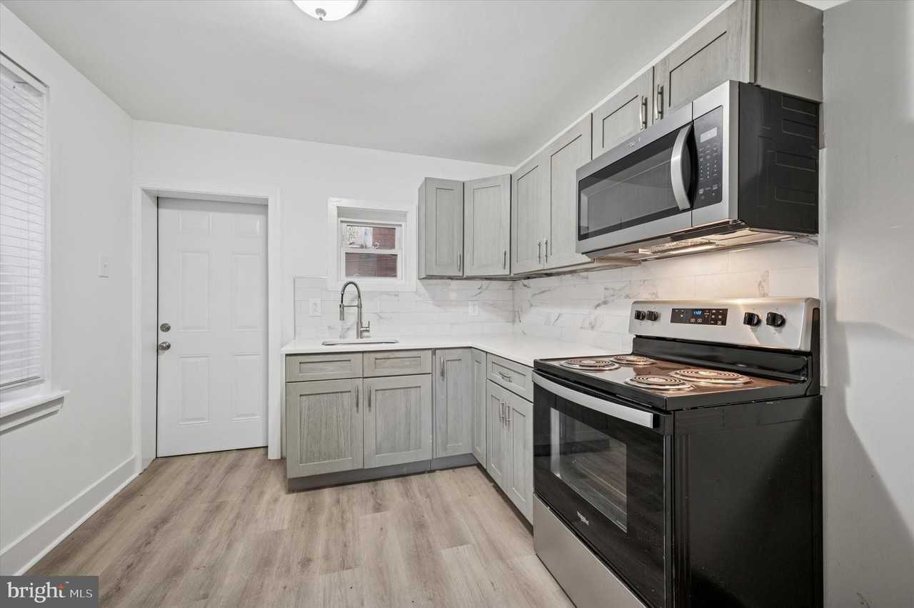 2919 N Mascher St - Photo 7 of 18