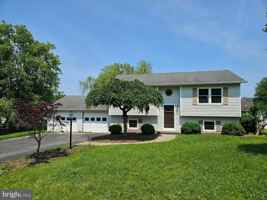 featured image of 136 Nightingale Ave