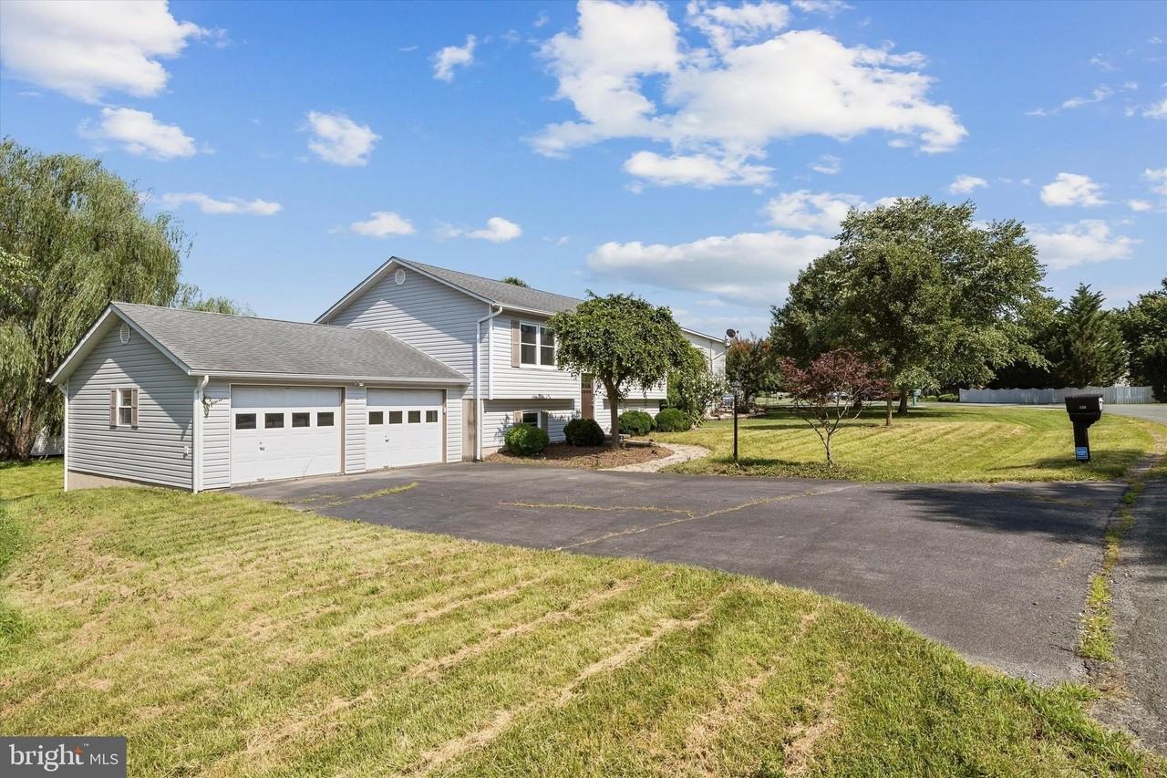 136 Nightingale Ave - Photo 4 of 42