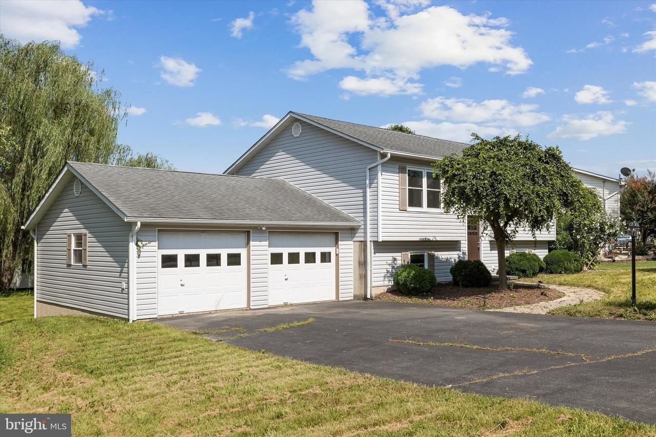 136 Nightingale Ave - Photo 5 of 42