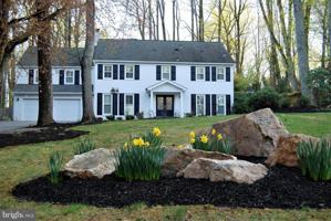 featured image of 7829 Old Dominion Dr