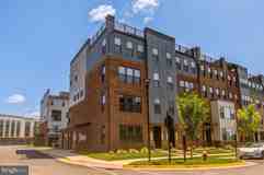 43792 Middleway Ter - Photo 1 of 1