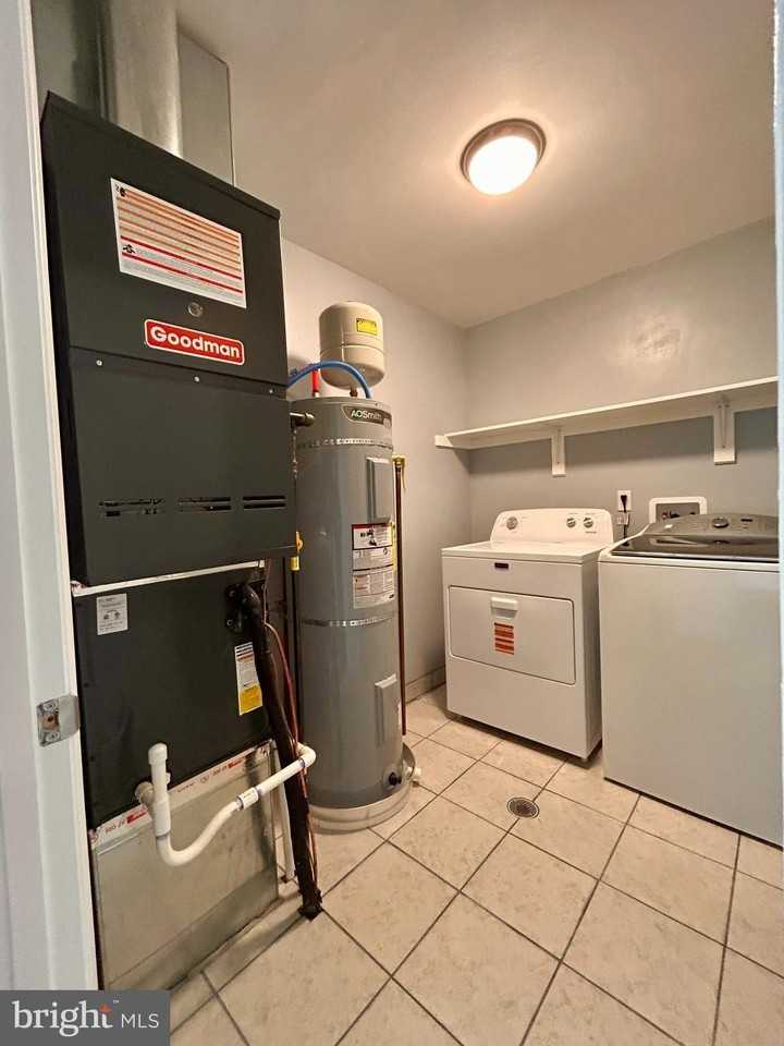 3108 Waverly Dr - Photo 5 of 31