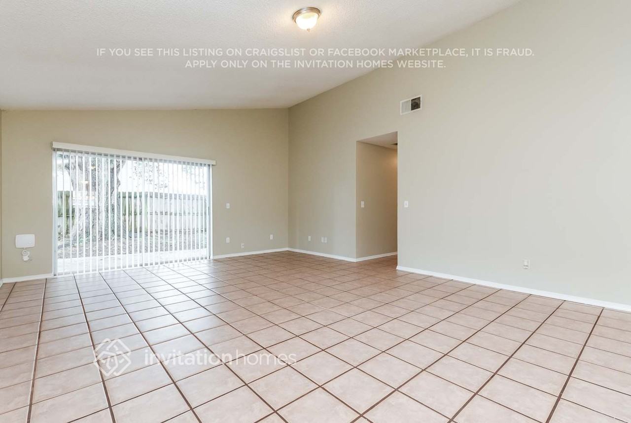 13038 Baltimore Woods Lane - Photo 4 of 17