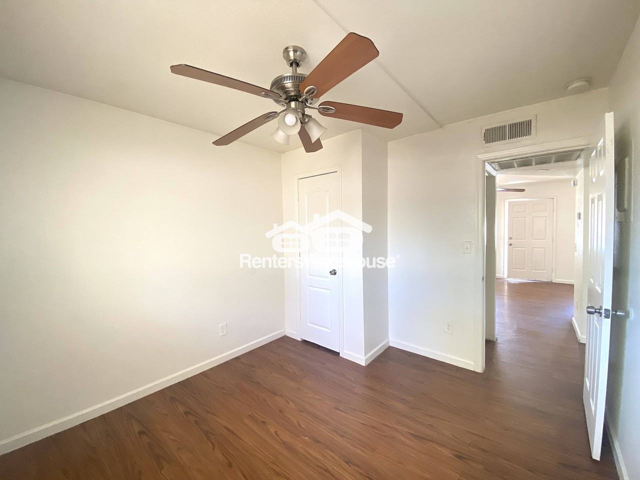 325 S Pioneer Unit 327u - Photo 3 of 7