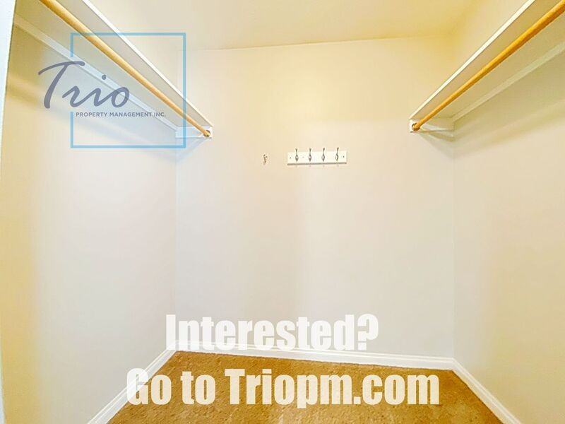 1367 Lake Dr - Photo 3 of 16