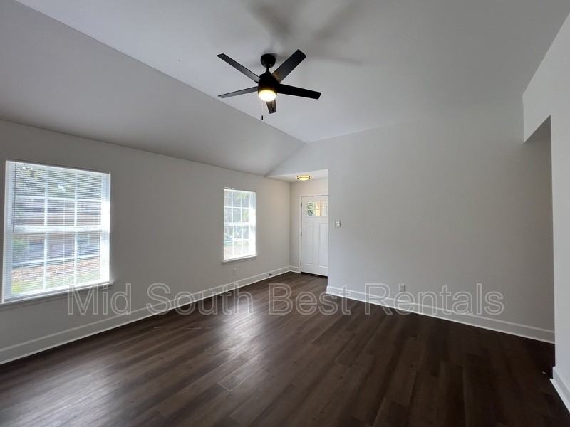 1015 Carrolton Rd - Photo 2 of 14