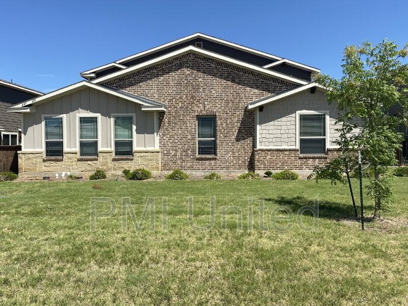 655 Harvest Moon Dr
