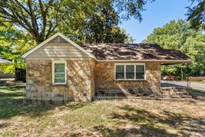 featured image of 1678 Alta Vista Ave