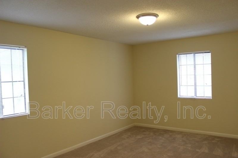 203 203 - Photo 7 of 8