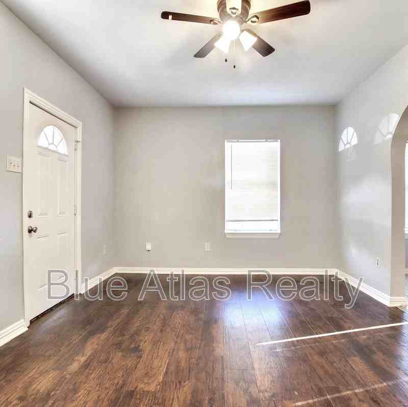 2937 South Adams Street - Photo 3 of 21