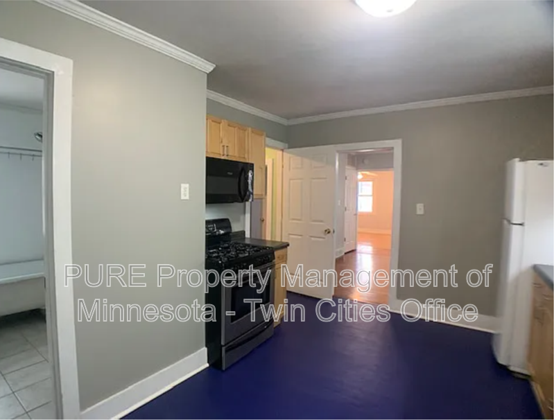 294 Banfil St - Photo 3 of 9